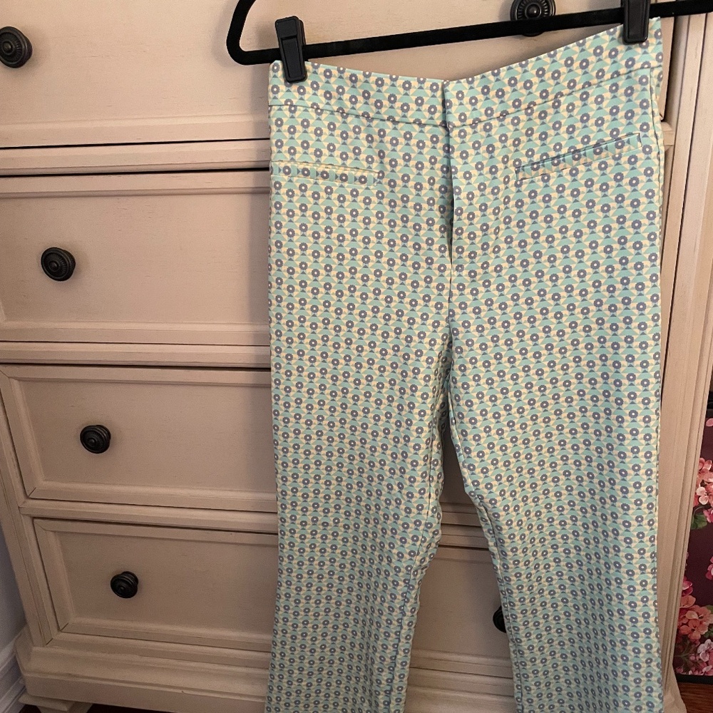 Zara MINI FLARE PRINTED PANTS *NWT* medium